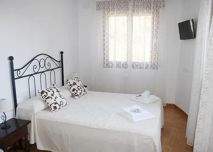 Algarrobena אלגרובו