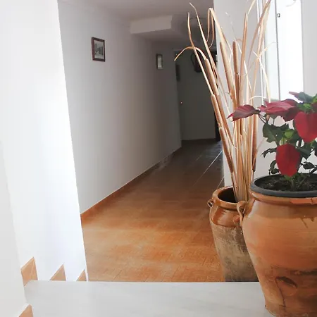אורחן Algarrobena אלגרובו