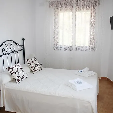 Algarrobena אלגרובו